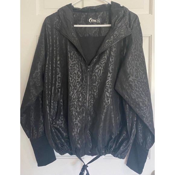 ZYIA Jackets & Blazers - Zyia Active Black Cheetah Print Bomber Windbreaker Jacket Size XL Black zip C6
